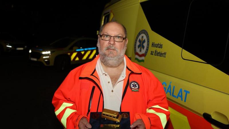 Nógrád szívében indult el a legendás mentőápoló pályafutása, aki négyszer évtizede alatt rengeteg életet mentett meg.