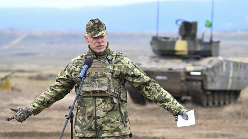 A légvédelmi rakéták beérkezéséről és a magyar gyártókapacitás fejlesztéséről szóló hírek az utóbbi időszakban kiemelt figyelmet kaptak. A témát körüljárva, fontos megemlíteni, hogy a hazai ipar szerepe a védelmi rendszerek gyártásában és fejlesztésében k