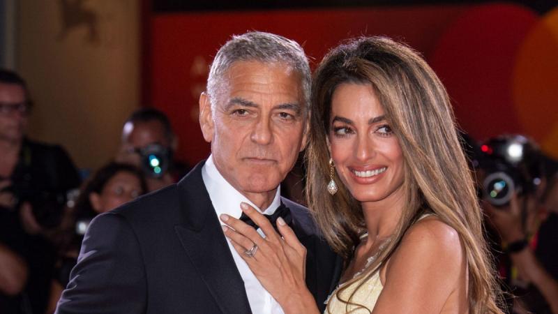 Amal Clooney reggelije, ami nemcsak ízletes, hanem inspiráló is – ez az étkezés titka a karcsú alak megőrzésének. Fedezd fel, mit választ a híres ügyvéd és aktivista, hogy energikus és fitt maradjon a nap folyamán!