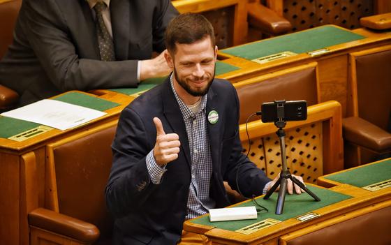 Tordai Bence sürgős módosító javaslatot nyújtott be, mert szerinte 
