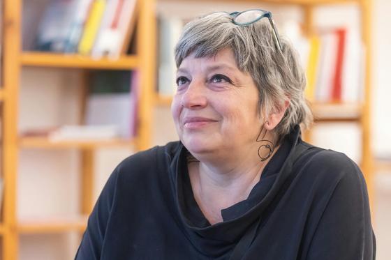 A 24 órán belül összegyűlt adományok révén sikerült fedezni a kirúgott kölcseys tanárok jogi költségeit.