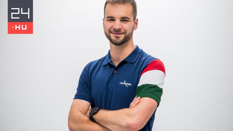 Kapu Tibor és csapata már az űrhajó fedélzetén tartózkodik. | 24.hu