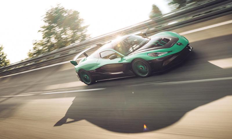 A Rimac Nevera R megdöntötte a Koenigsegg eddigi rekordját, ezzel új fejezetet nyitva a hipersportautók világában.