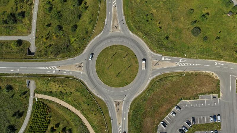 Több milliárd dollár értékű bitcoin-eladás rázta meg a kriptopiacot, komoly hullámokat keltve a digitális valuták világában.