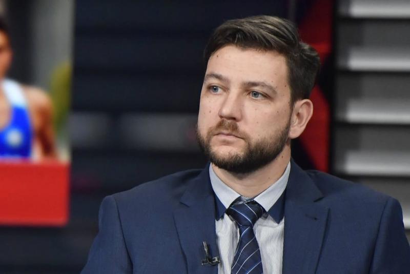 A közszolgálati média elhallgatja, hogy mekkora összeget fordítottak Papp Dániel hírigazgató távol-keleti útjaira.