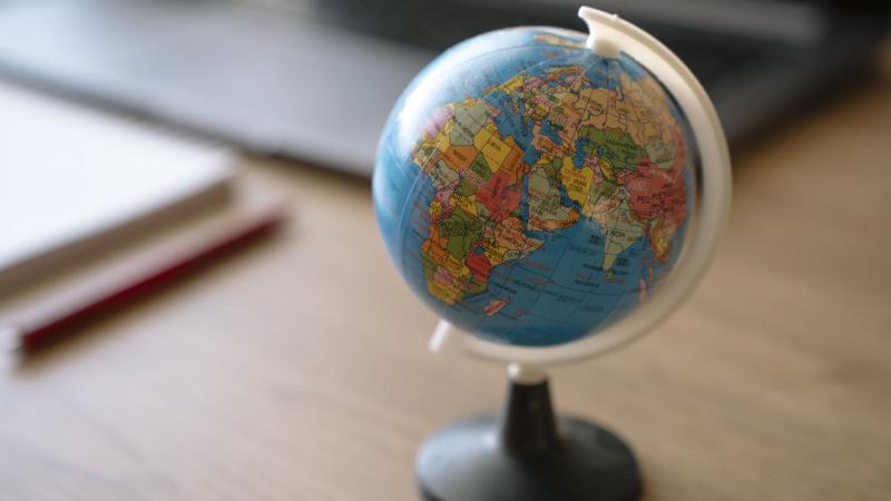 A kínai kutatók váratlanul megváltoztatták a Föld tengelyének helyzetét, miközben csak alternatív energiaforrások kifejlesztésén dolgoztak. A céljuk az volt, hogy fenntarthatóbb energiát nyerjenek, ám a kísérletek eredménye teljesen váratlan következménye