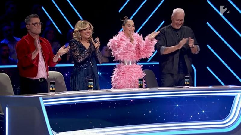 A Sztárban Sztár All Stars legutóbbi adásában Janicsák Veca búcsúzott a versenytől, fájdalmas szívvel távozva. Az énekesnő érzelmekkel teli pillanatokkal búcsúzott, ami még inkább hangsúlyozta a verseny kihívásait és a művészi ambíciók súlyát.