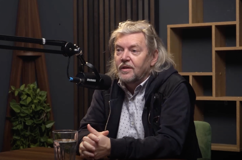 Gerendai véleménye szerint csupán néhány hét áll rendelkezésre ahhoz, hogy megmentsük a következő évi Sziget fesztivált.