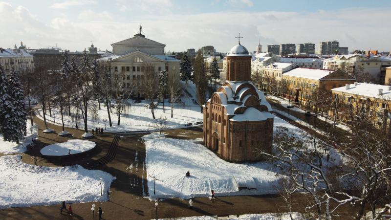 Donald Trumpról nevezték el egy város terét, és nem is akármilyen helyen! Ez a lépés nagy figyelmet keltett, hiszen a teret egy jelentős város szívében helyezték el, ahol a politika és a közélet mindig is élénk volt. A döntés hátterében sokféle vélemény á