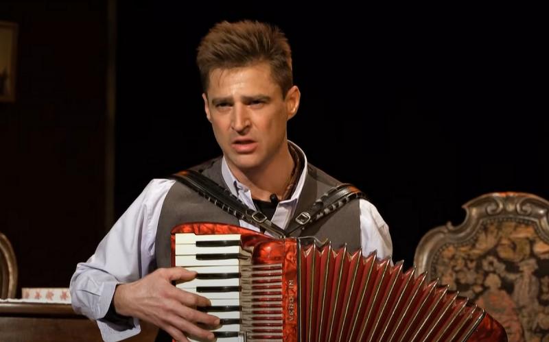 A szülők állítása szerint csupán három perc választotta el Babicsek Bernát életétől azt a járőrt, aki talán megakadályozhatta a színész tragikus halálát. A helyszínen történtek sokkoló hatással voltak a családra, akik úgy érzik, hogy a helyzet másképp ala