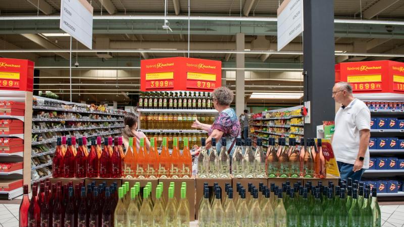 OKSZ: Az árrésstop tényleges költségeit már eddig is a lakosság állta, így nincs ésszerű indok a fenntartására.